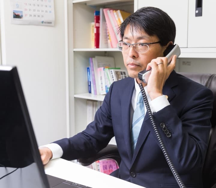 代表弁護士 中﨑徹人